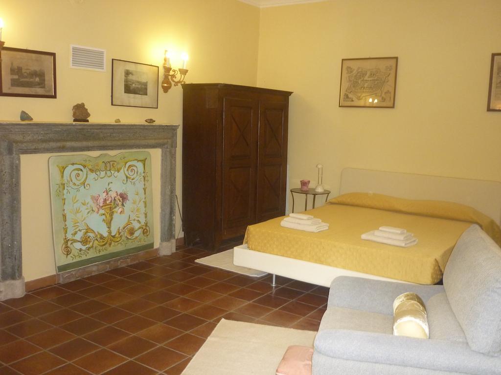 Art Peace And Food Bed & Breakfast Villafranca di Verona Room photo